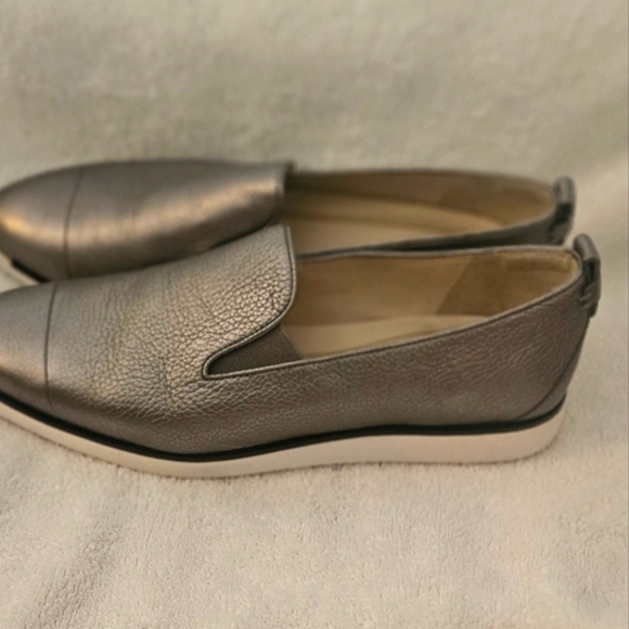 Cole Haan Zero Grand Loafer Women’s 8 US Metallic Silver EUC - Picture 2 of 7